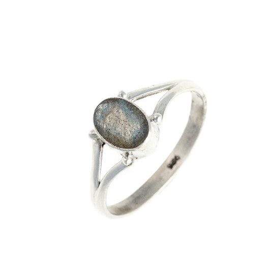 Sterling Silver Oval Labradorite Ring