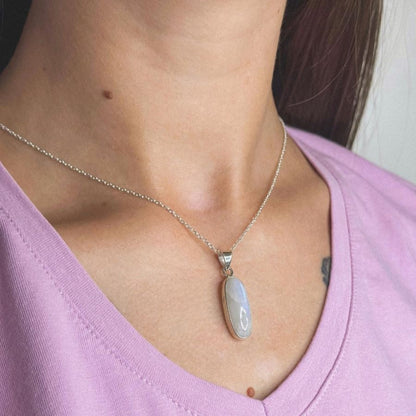 Sterling Silver Moonstone Pendant Necklace