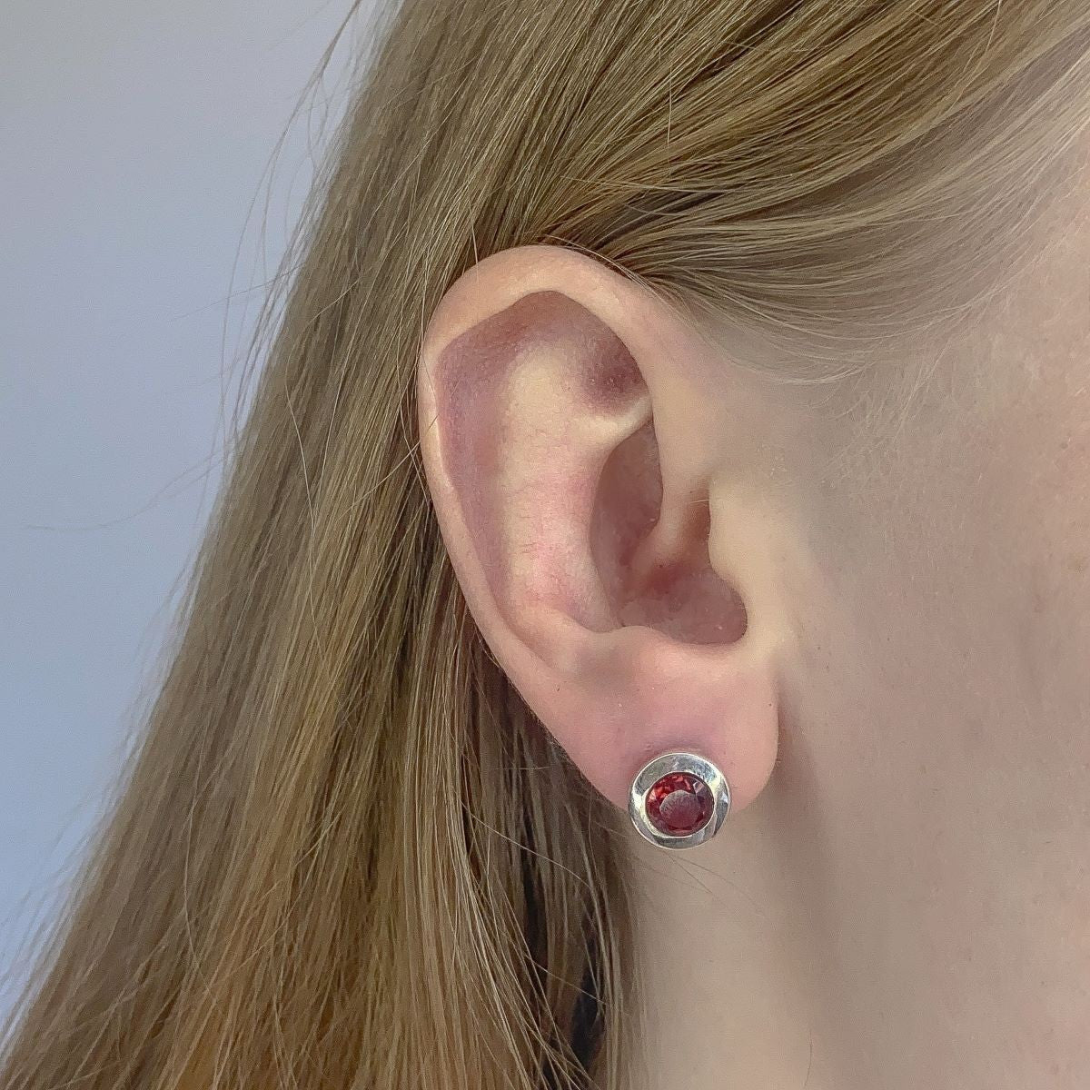 Sterling Silver Round Garnet Studs