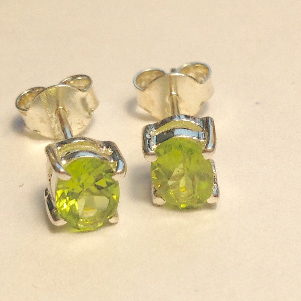 Sterling Silver Oval Peridot Studs